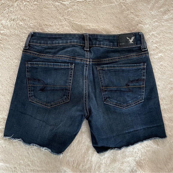 American Eagle Midi Size 0 Womens Jean Shorts Super Stretch Cutoff Dark Wash - Picture 2 of 8